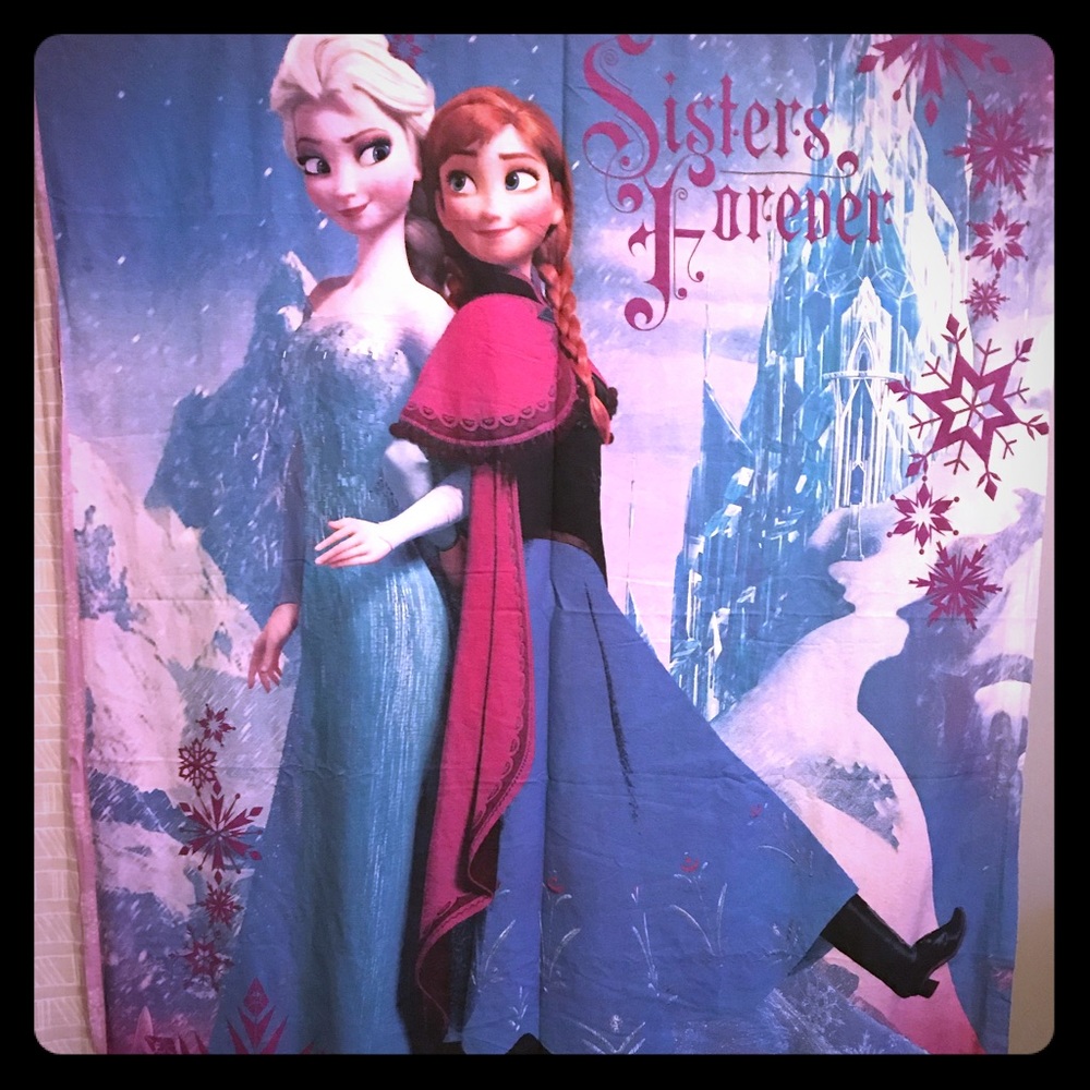 Frozen coverlet/duvet comforter set.